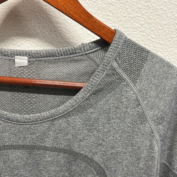 Lululemon Swiftly Tech Short Sleeve Shirt Sz 10 Gray - Picture 7 of 13